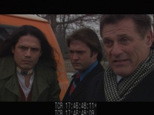 The detectives and their snitch confront some dealers in the park about the death. 